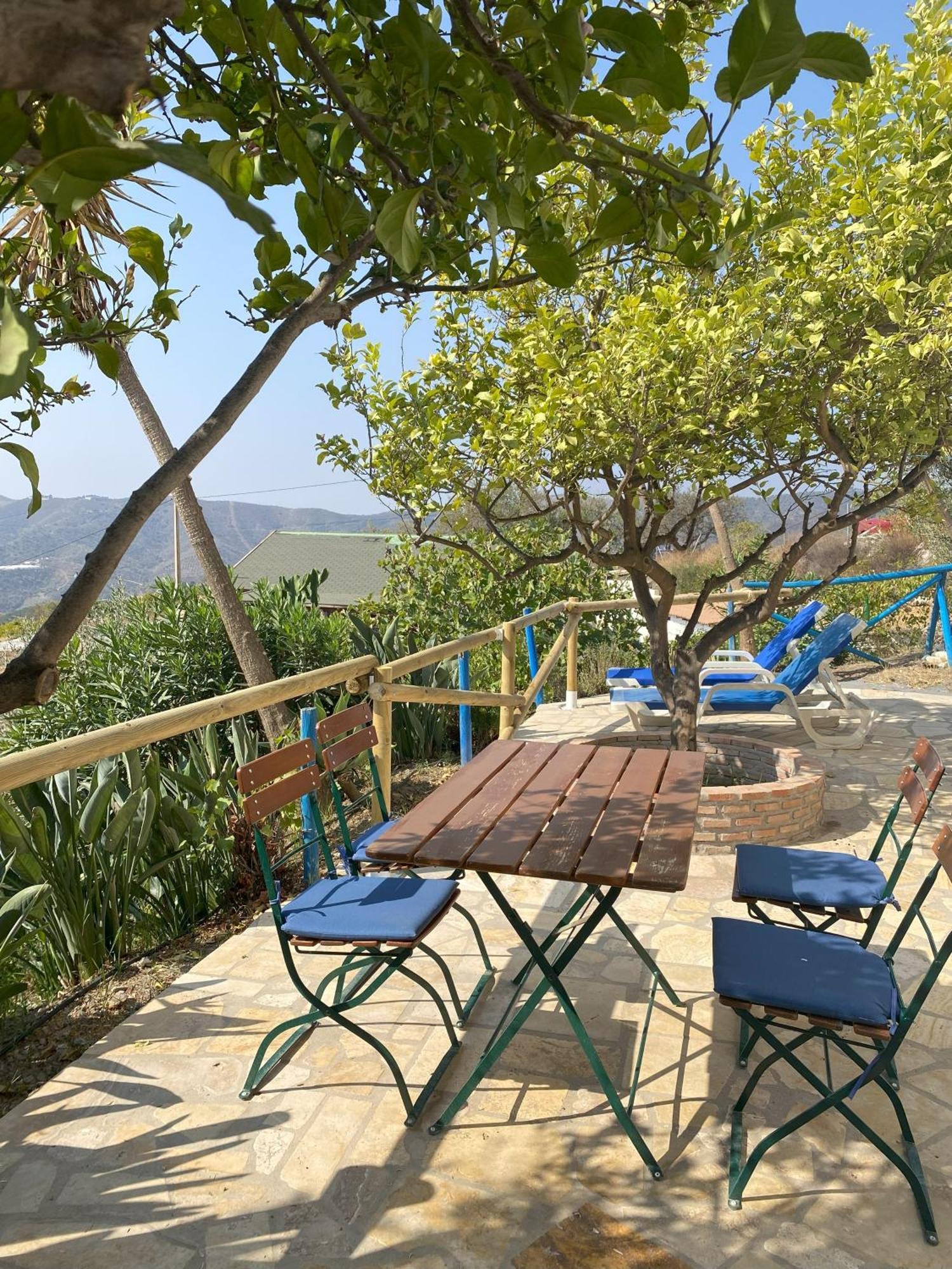 Villa Casa Feliz Iznate Exterior foto